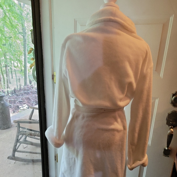Calvin Klein Robe - Picture 2 of 4